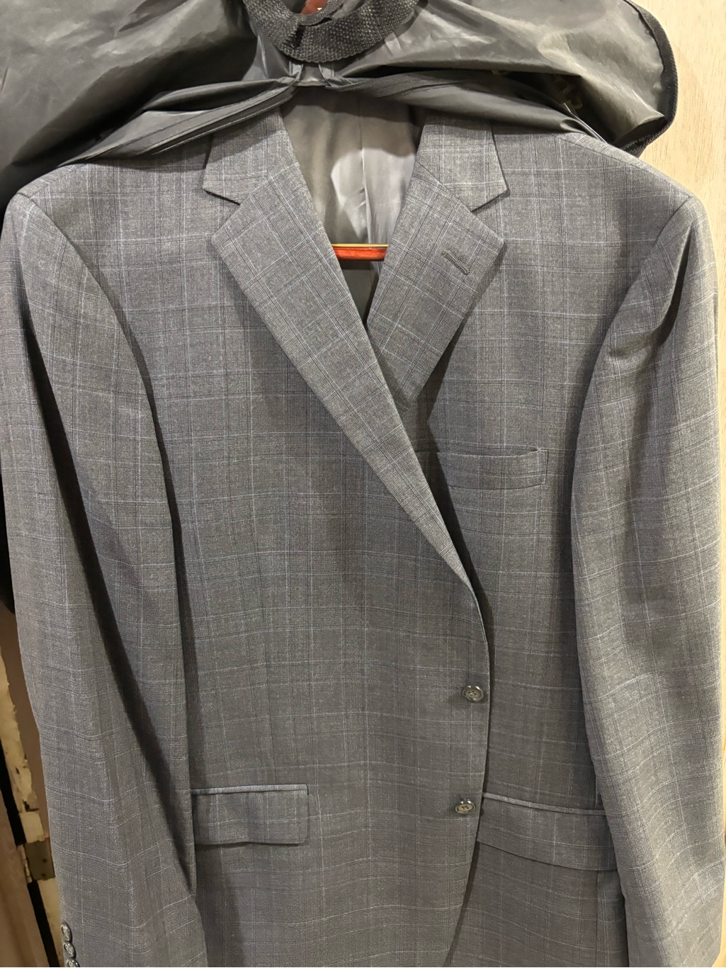 Hart Schaffner Marx Gray Windowpane Suit Jacket
